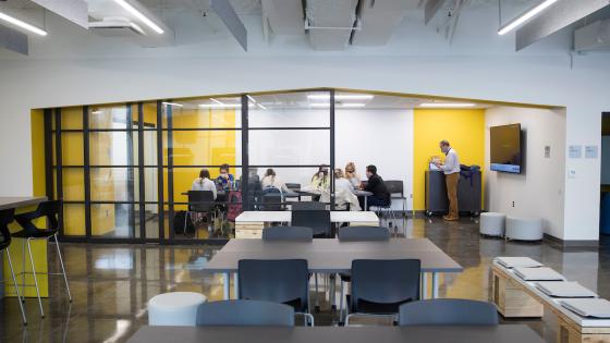 Innovation Space_Amplify Room_Class